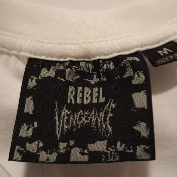 🆕☠️Rebel Vengeance Rhinestones Graphics Tee - Picture 3 of 4